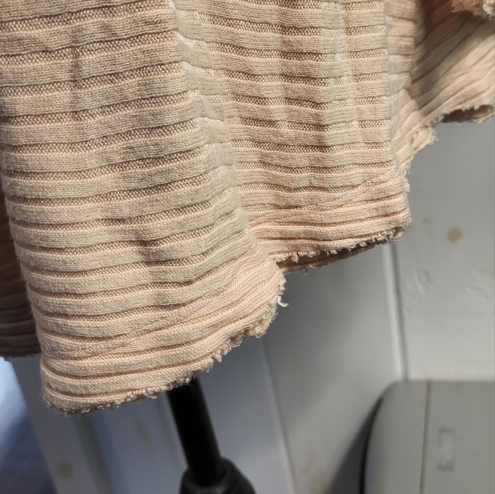 FREE PEOPLE Lovers Split Back Pullover Ribbed Tun… - image 3